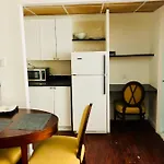 Stylish Montreal Apartment: Comfortable Stay In The Golden Square Mile